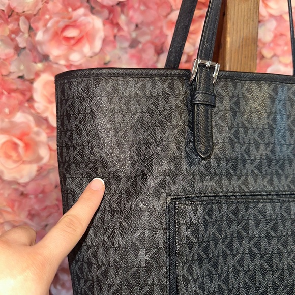 Michael Kors Black Signature MK Pattern Shoulder Bag Tote - Picture 2 of 16